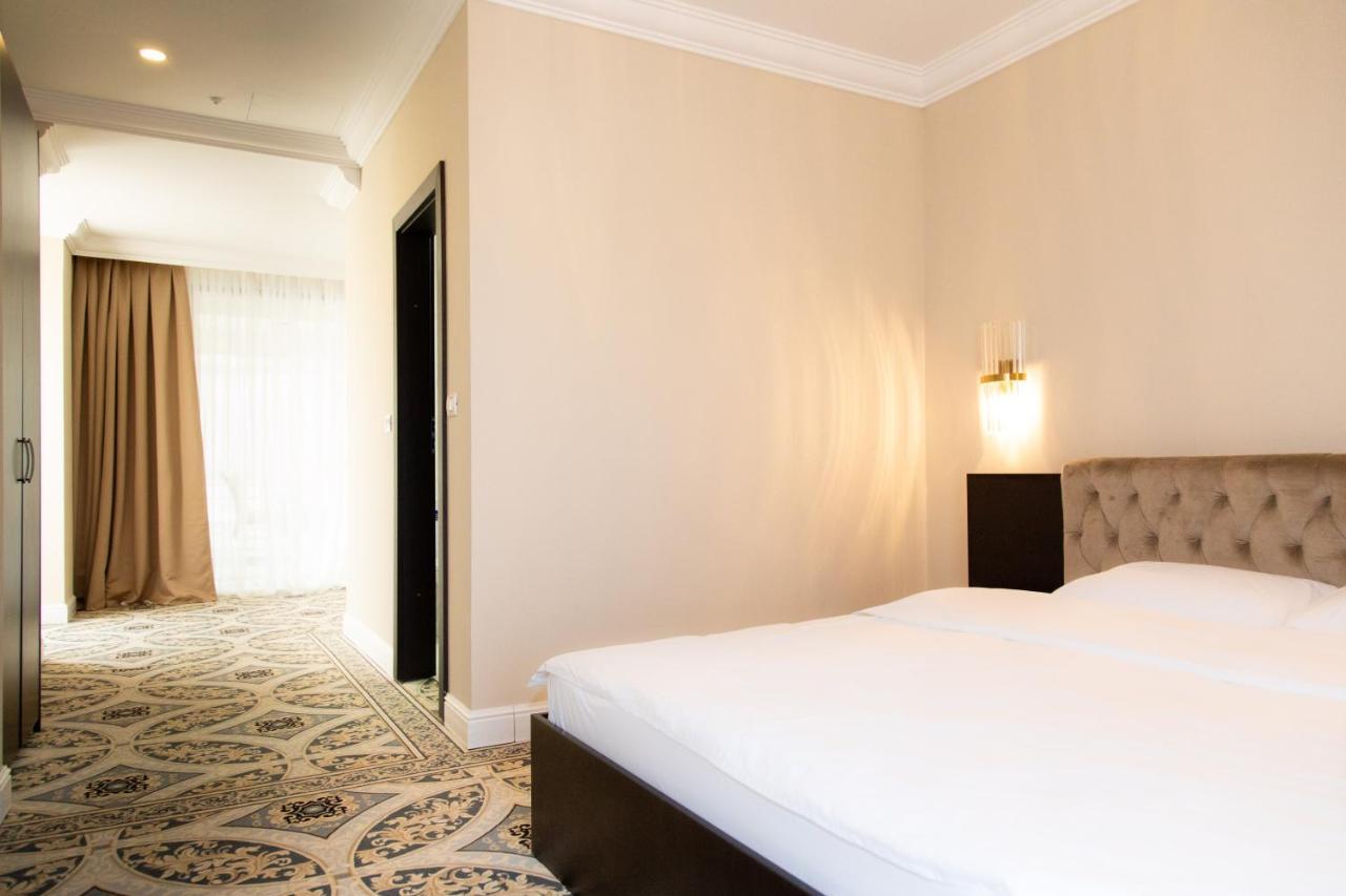 Hotel Palace Severin Дробета-Турну-Северин Екстер'єр фото